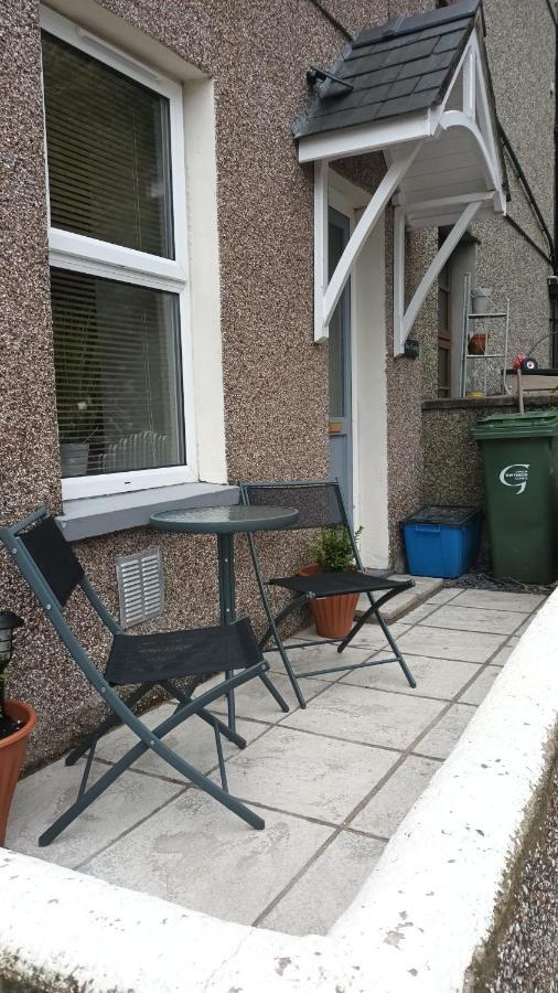 Cosy Mews House Close To Harbour Porthmadog Bagian luar foto